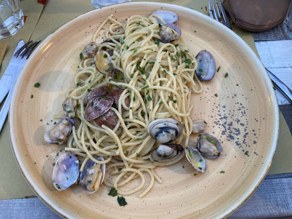 Plate of spaghetti with clams.